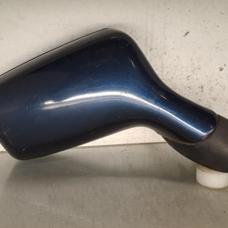 Retroviseur droit AUDI 80