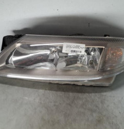 Optique avant principal gauche (feux)(phare) RENAULT LAGUNA 2 Photo n°1