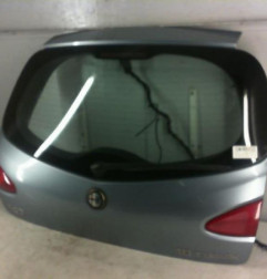 Malle/Hayon arriere ALFA ROMEO 147 Photo n°1