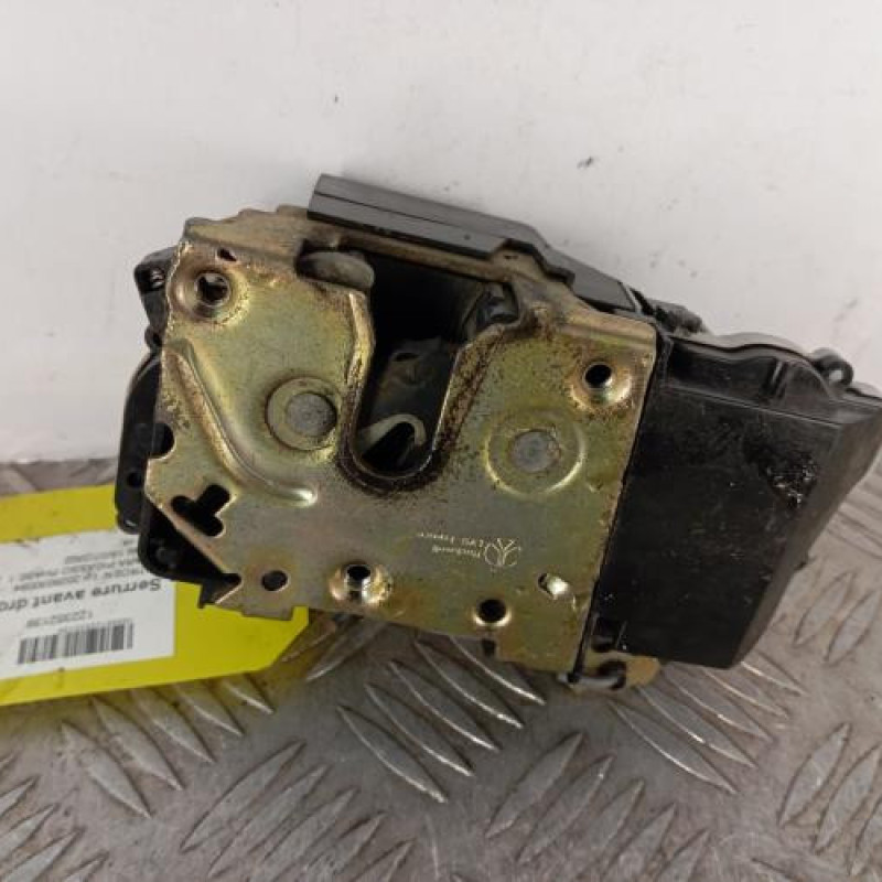 Serrure avant droit CITROEN XSARA PICASSO