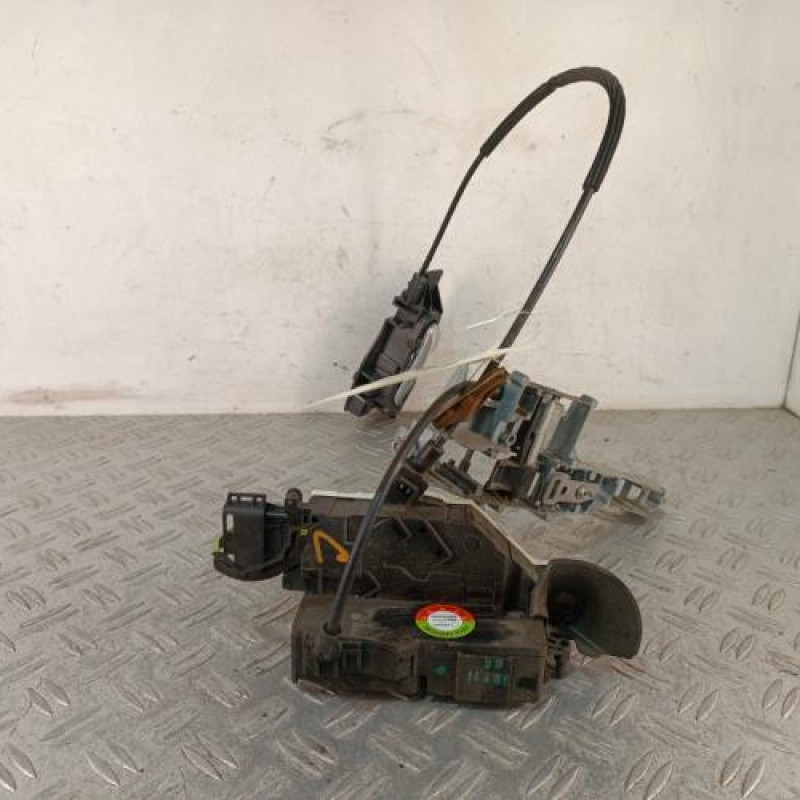 Serrure avant gauche PEUGEOT 207