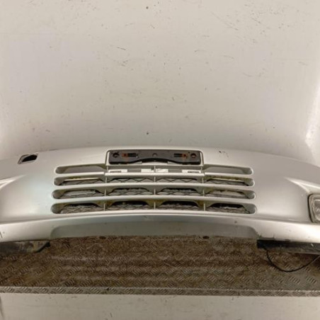 Pare choc avant TOYOTA YARIS VERSO Photo n°1