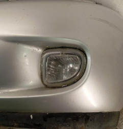 Pare choc avant TOYOTA YARIS VERSO Photo n°3