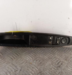 Interrupteur de leve vitre avant gauche CITROEN C4 1 Photo n°1