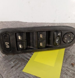 Interrupteur de leve vitre avant gauche PEUGEOT 508 1 Photo n°1