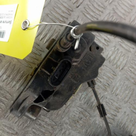 Serrure avant droit NISSAN PRIMERA 3