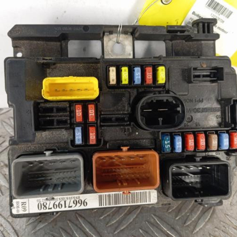 Boitier servitude moteur (BSM) PEUGEOT 207