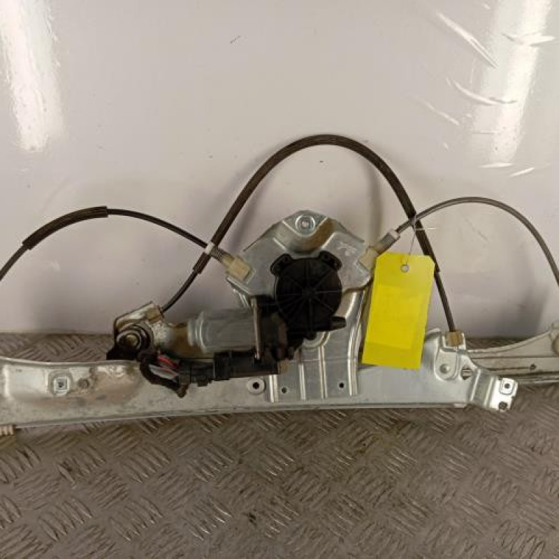 Leve vitre electrique avant gauche RENAULT CLIO 3