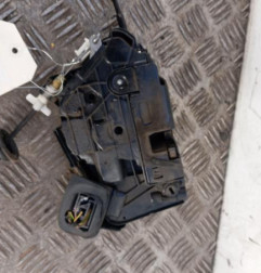 Serrure arriere gauche VOLKSWAGEN POLO 5