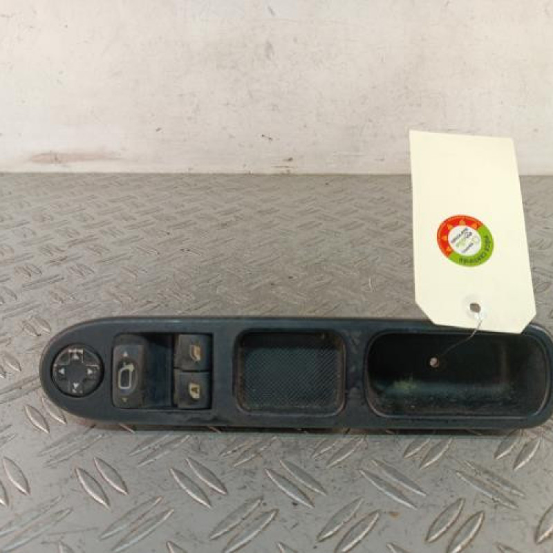 Interrupteur de leve vitre avant gauche CITROEN C3 PICASSO