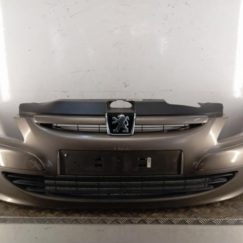 Pare choc avant PEUGEOT 307