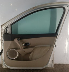 Porte avant droit RENAULT CLIO 3 Photo n°4