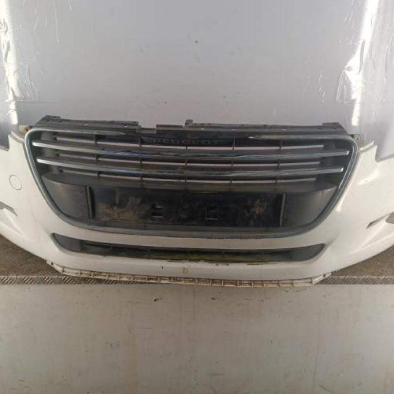 Pare choc avant PEUGEOT 508 1