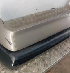 Pare choc arriere MERCEDES 190 W201 Photo n°6