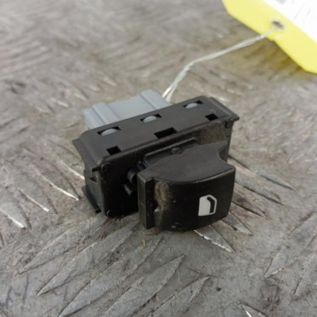 Interrupteur de leve vitre avant droit CITROEN C4 CACTUS Photo n°1