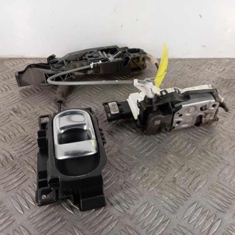 Serrure arriere gauche CITROEN C4 CACTUS