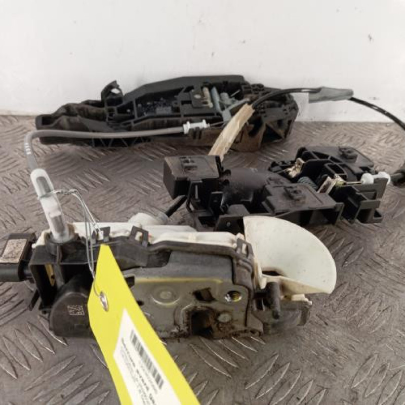 Serrure avant gauche CITROEN C4 CACTUS