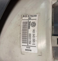 Feu arriere principal gauche (feux) VOLKSWAGEN GOLF 5 Photo n°3