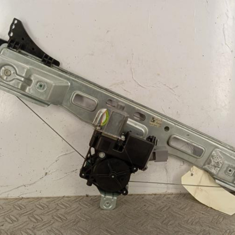 Leve vitre electrique arriere droit OPEL ZAFIRA TOURER C