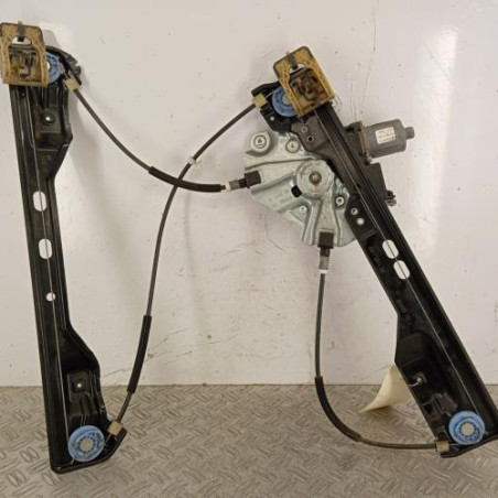 Leve vitre electrique avant droit OPEL ZAFIRA TOURER C Photo n°1