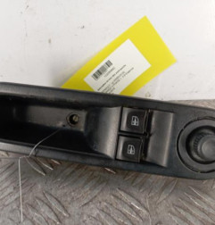 Interrupteur de leve vitre avant gauche RENAULT TWINGO 3 Photo n°1