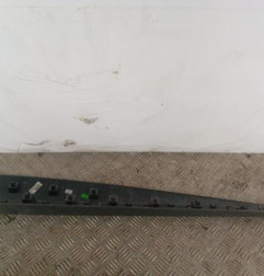 Baguette de porte avant gauche RENAULT CLIO 4