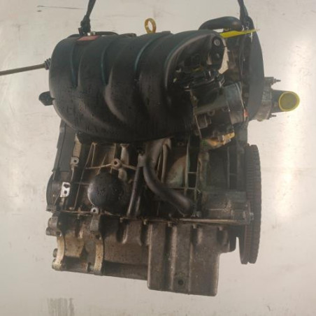 Moteur CITROEN XSARA Photo n°1