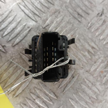 Interrupteur de leve vitre avant gauche RENAULT TRAFIC 2