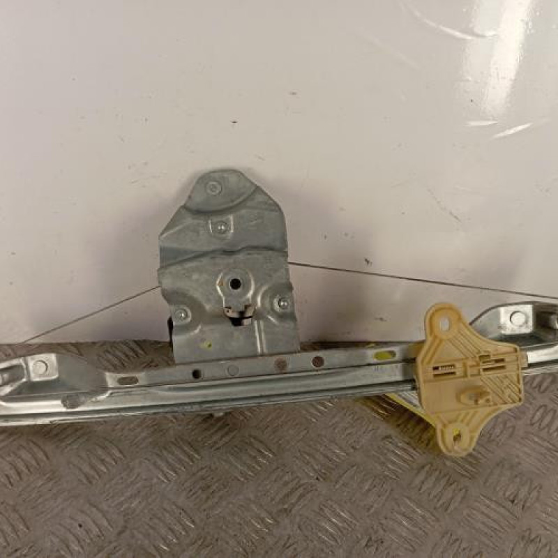 Leve vitre electrique avant droit RENAULT TWINGO 3