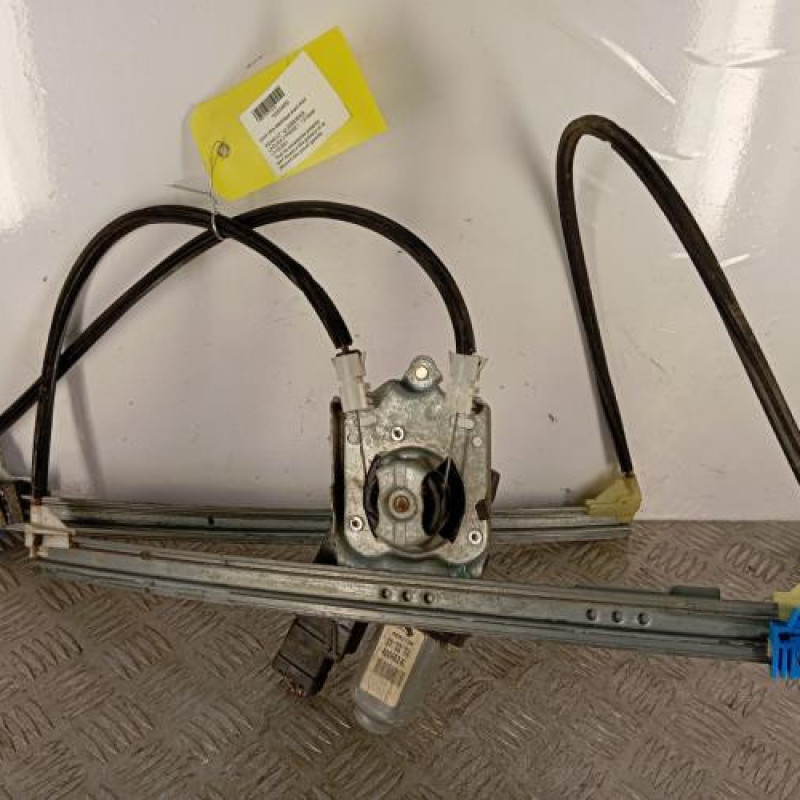 Leve vitre electrique avant droit RENAULT LAGUNA 2