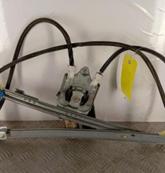 Leve vitre electrique avant gauche RENAULT LAGUNA 2 Photo n°1