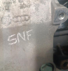 Moteur VOLKSWAGEN PASSAT 5 Photo n°9