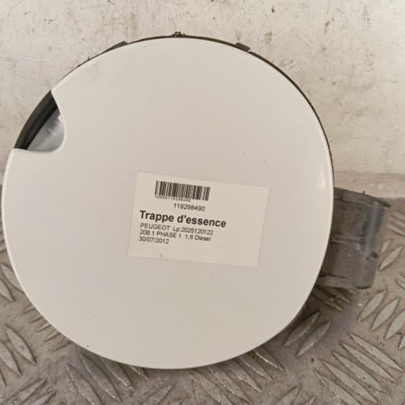 Trappe d'essence PEUGEOT 208 1