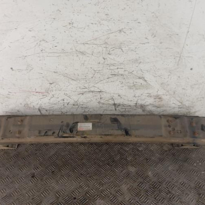 Renfort pare choc arriere (traverse) TOYOTA VERSO
