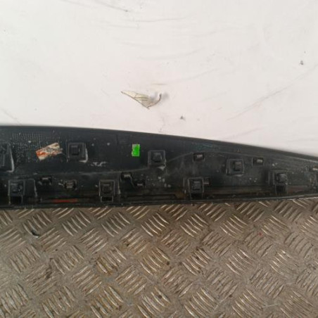 Baguette de porte arriere droite RENAULT CLIO 4