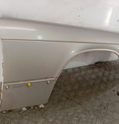 Aile avant droit MERCEDES 190 W201