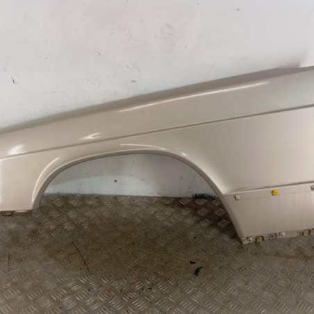 Aile avant gauche MERCEDES 190 W201 Photo n°1