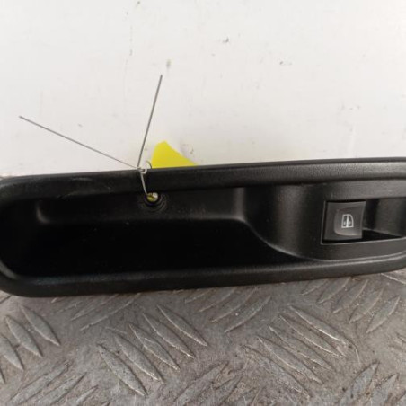 Interrupteur de leve vitre avant droit RENAULT TWINGO 3 Photo n°1