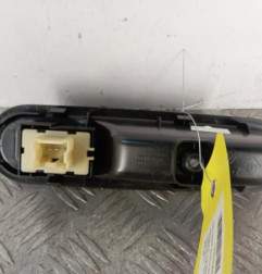 Interrupteur de leve vitre avant droit RENAULT TWINGO 3