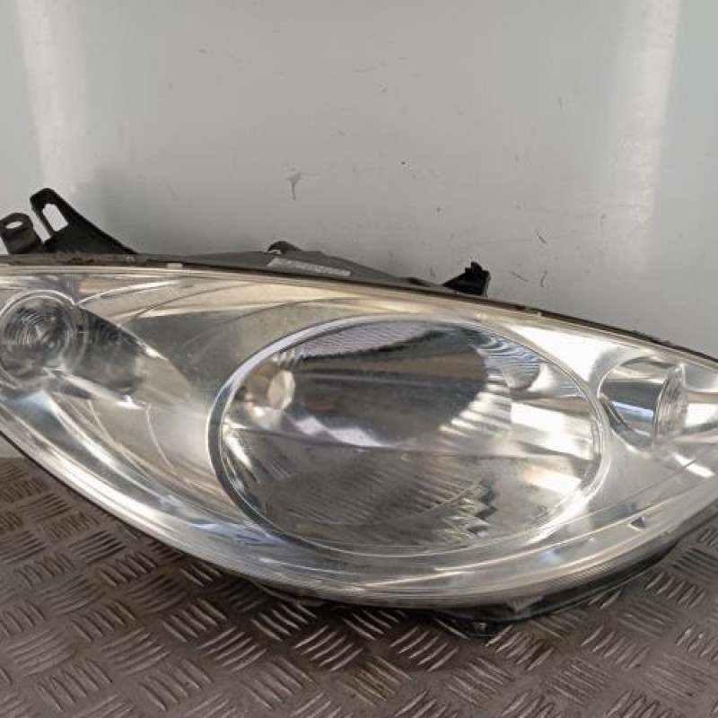Optique avant principal droit (feux)(phare) PEUGEOT 1007