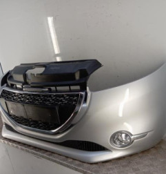 Pare choc avant PEUGEOT 208 1