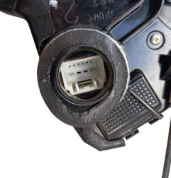 Serrure avant droit TOYOTA VERSO Photo n°3