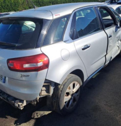 Anti brouillard arriere droit CITROEN C4 PICASSO 2 Photo n°5