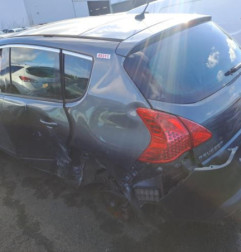 Anti brouillard arriere droit PEUGEOT 3008 1 Photo n°7