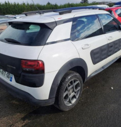 Aile avant droit CITROEN C4 CACTUS Photo n°6