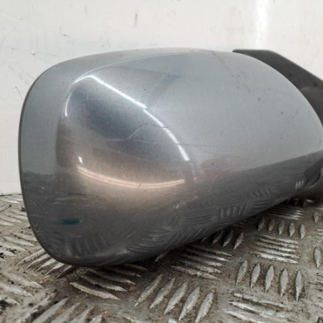 Retroviseur droit TOYOTA AVENSIS 2