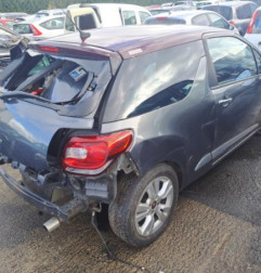 Feu arriere principal droit (feux) CITROEN DS3 Photo n°8