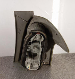 Feu arriere principal gauche (feux) TOYOTA COROLLA VERSO 2