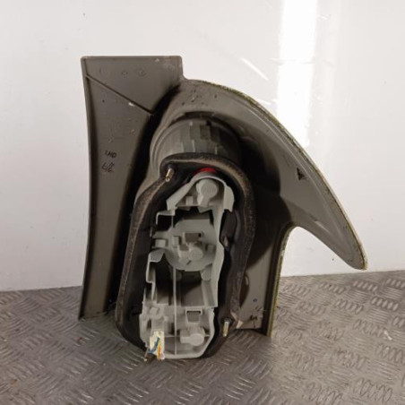 Feu arriere principal gauche (feux) TOYOTA COROLLA VERSO 2