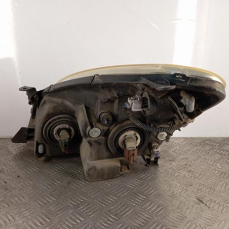 Optique avant principal droit (feux)(phare) TOYOTA COROLLA VERSO 2